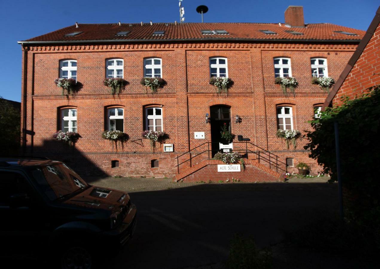 Alte Schule Schnackenburg Hotel Bagian luar foto